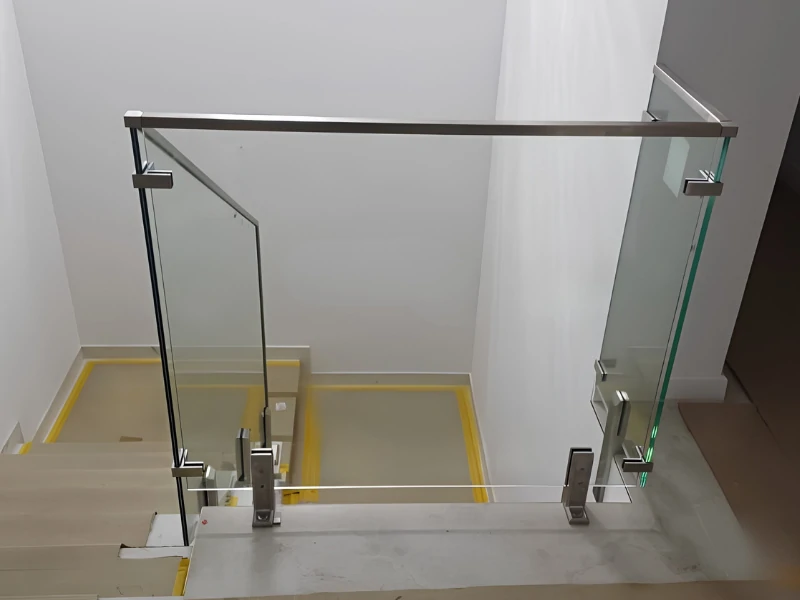 Use in Edge Side Mount Glass Spigot